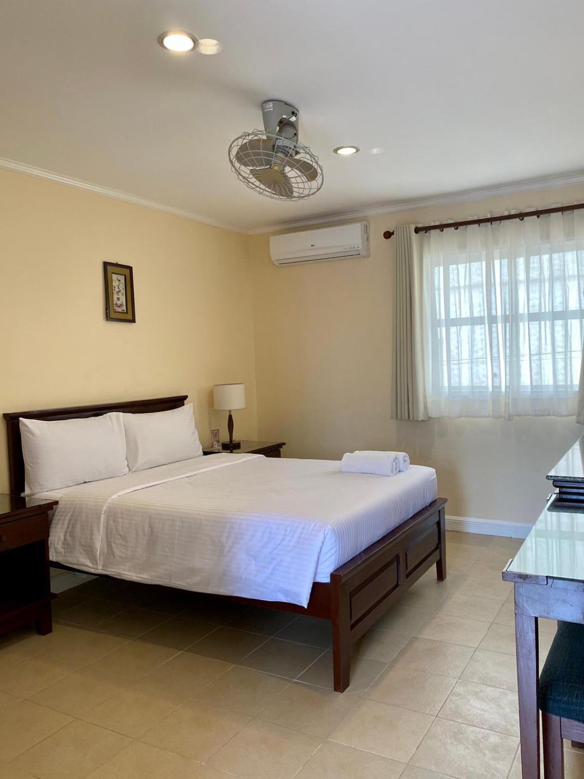 Panglao Regents Park Resort Exterior foto