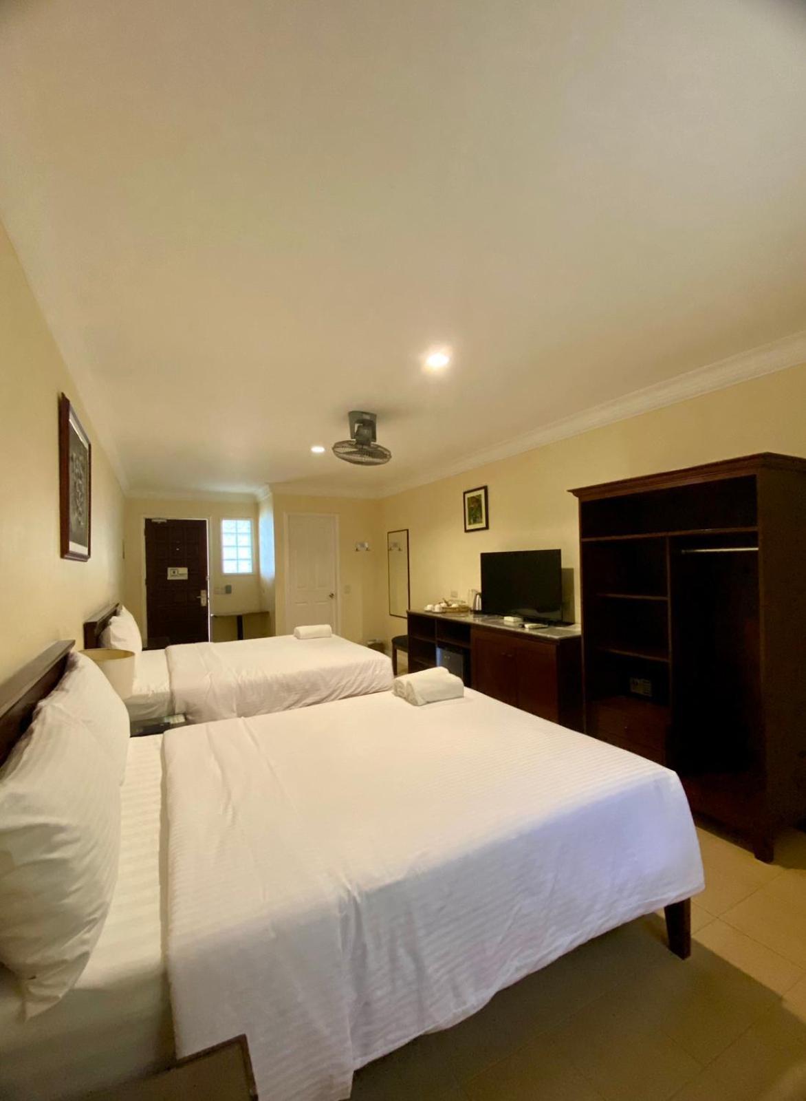 Panglao Regents Park Resort Exterior foto