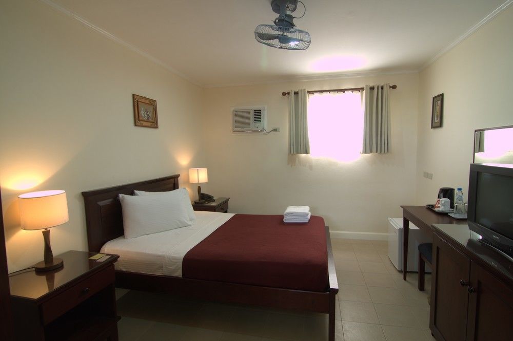 Panglao Regents Park Resort Exterior foto