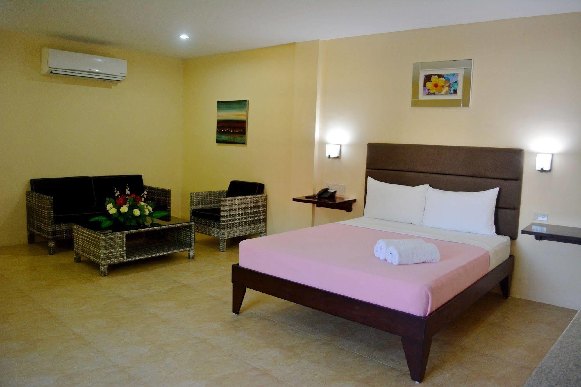 Panglao Regents Park Resort Exterior foto