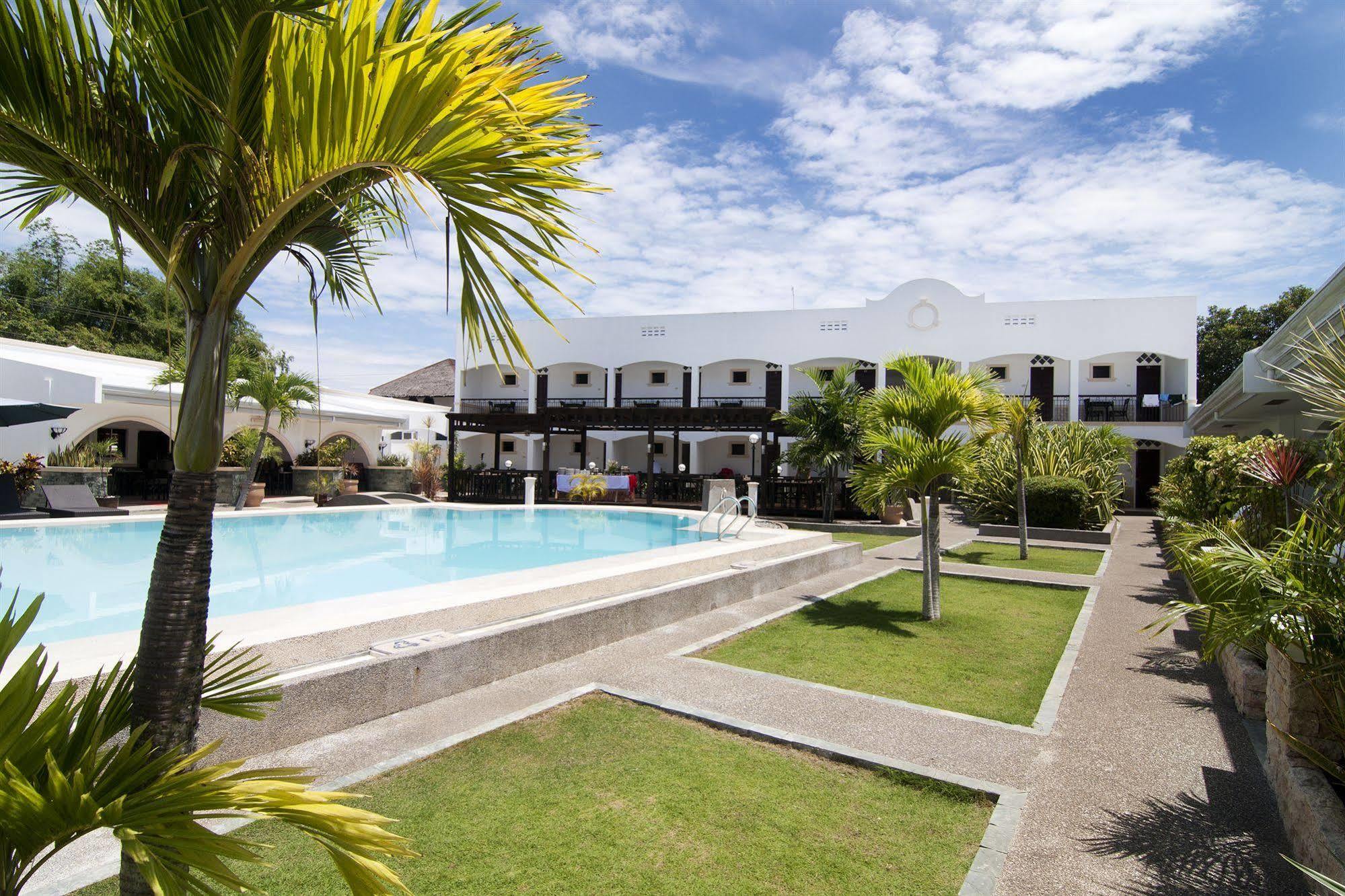 Panglao Regents Park Resort Exterior foto